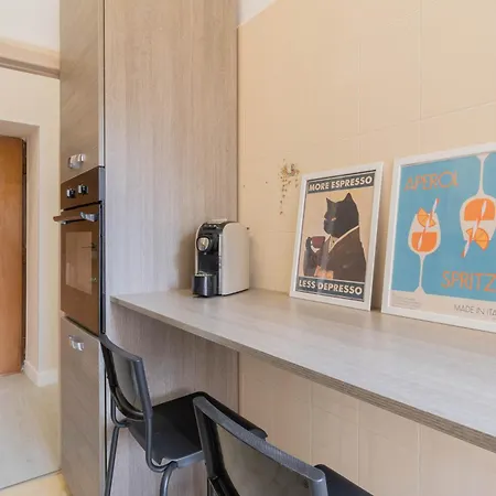 Mokapartment - Cozy & Metro Apartment *